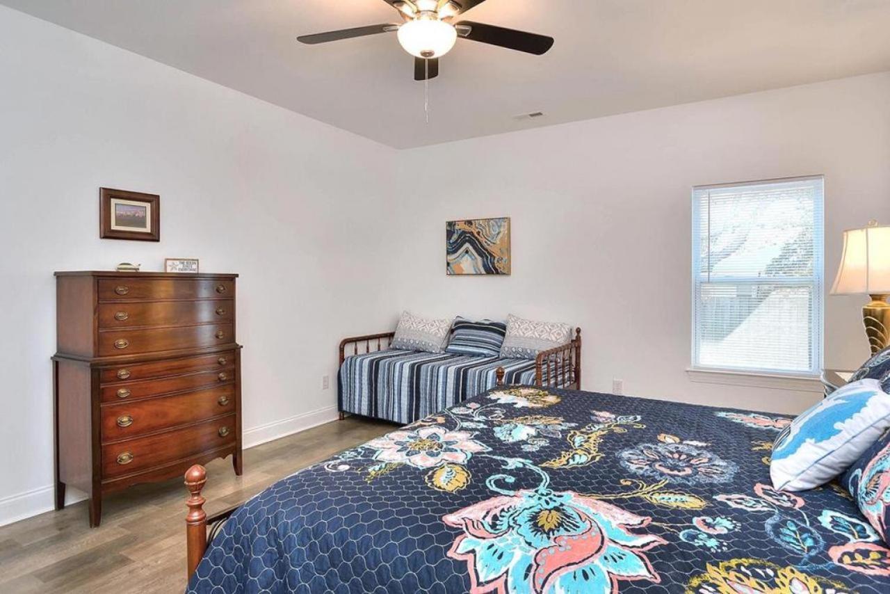 Villa Shrimp On The Barbee Oak Island Exterior foto