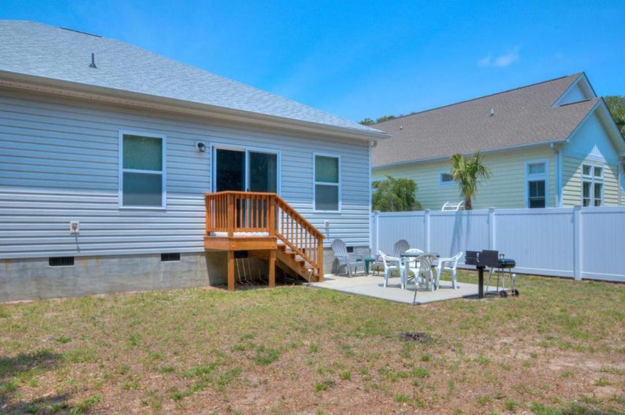 Villa Shrimp On The Barbee Oak Island Exterior foto