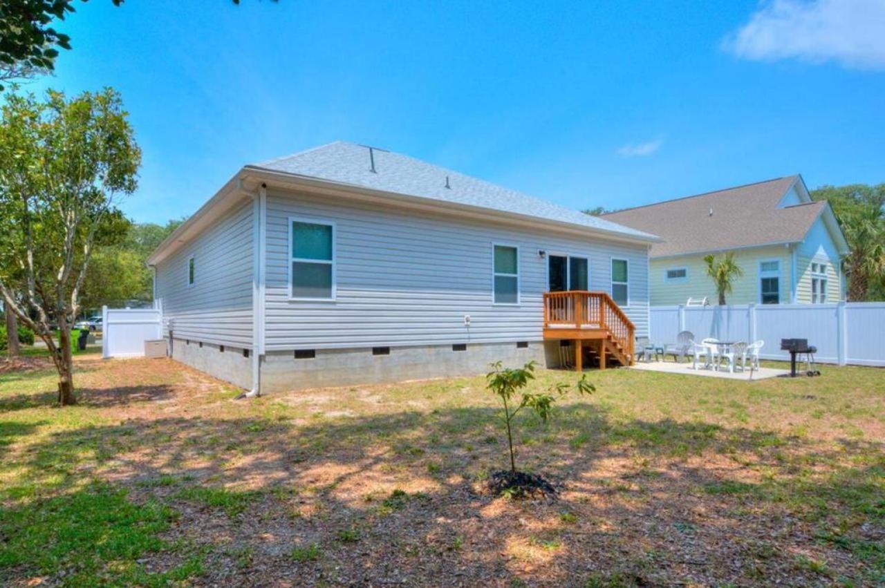 Villa Shrimp On The Barbee Oak Island Exterior foto